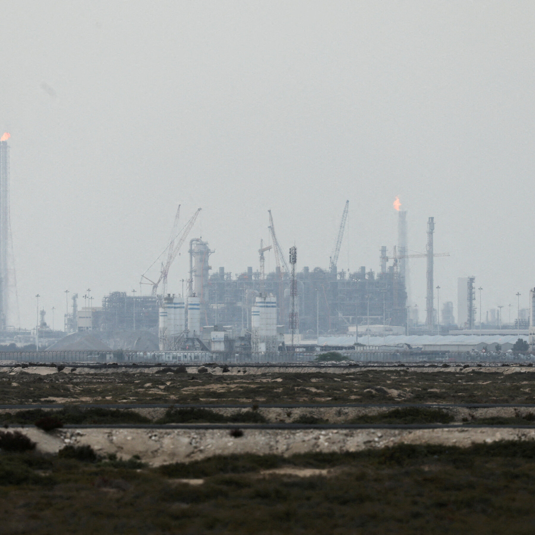 Serangan Energi di Teluk Persia Guncang Pasar Global, Harga Minyak dan Gas Melesat Tajam