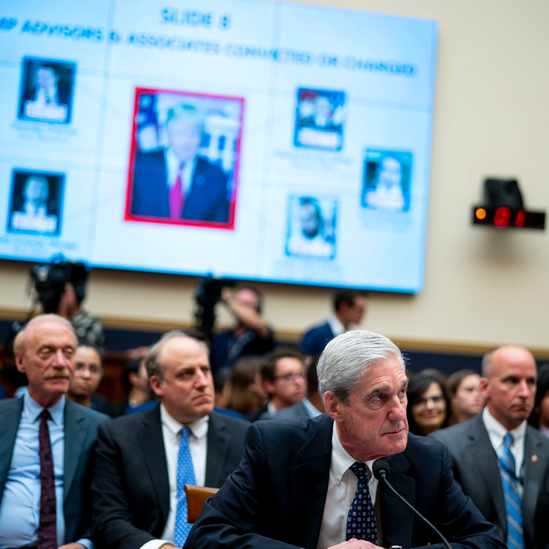 Reaksi Trump atas Kematian Robert Mueller: Menelisik Kontroversi dan Implikasinya terhadap Etika Politik