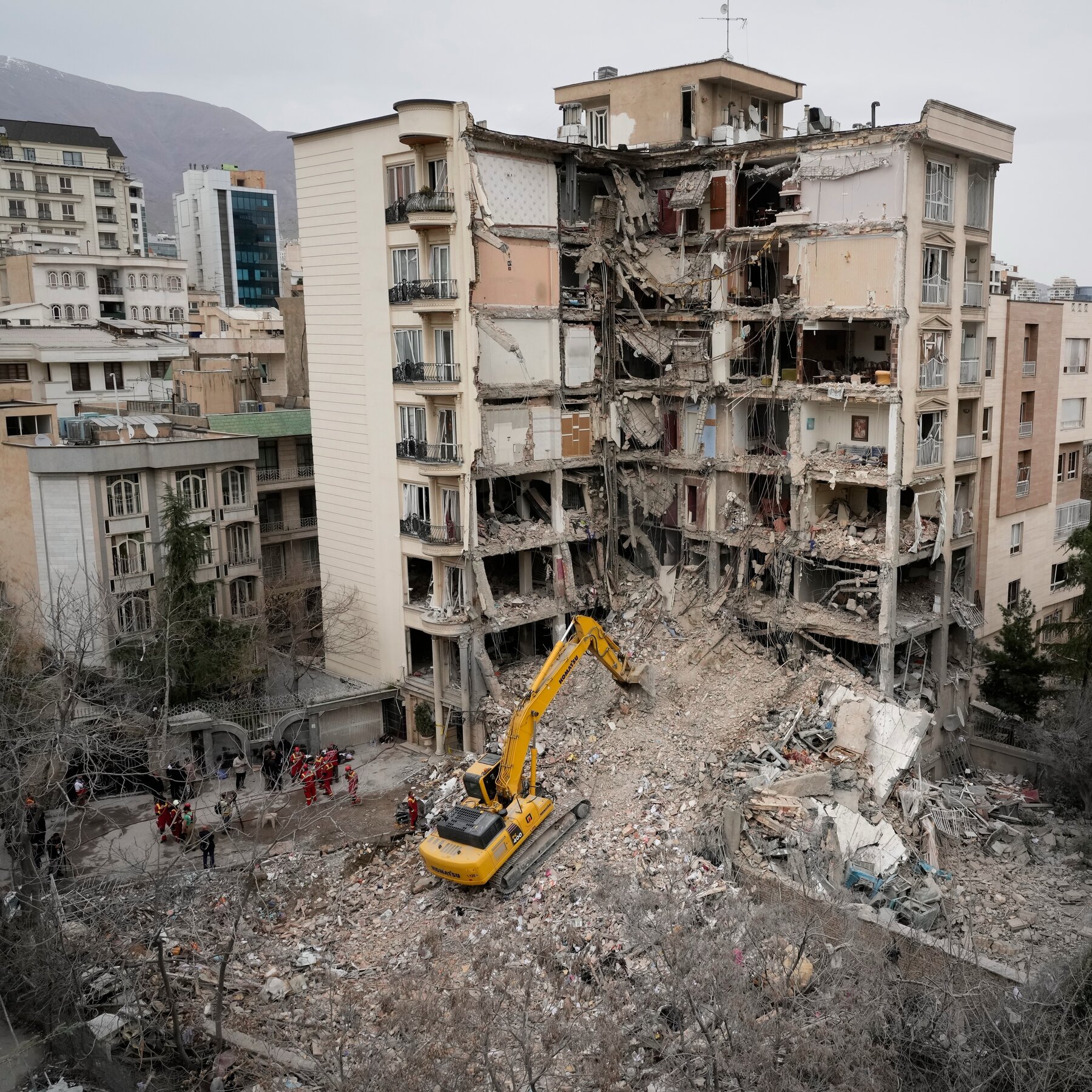 Trump Tunda Sanksi Energi Iran Setelah Pembicaraan ‘Sangat Baik’, Teheran Klaim Kemenangan