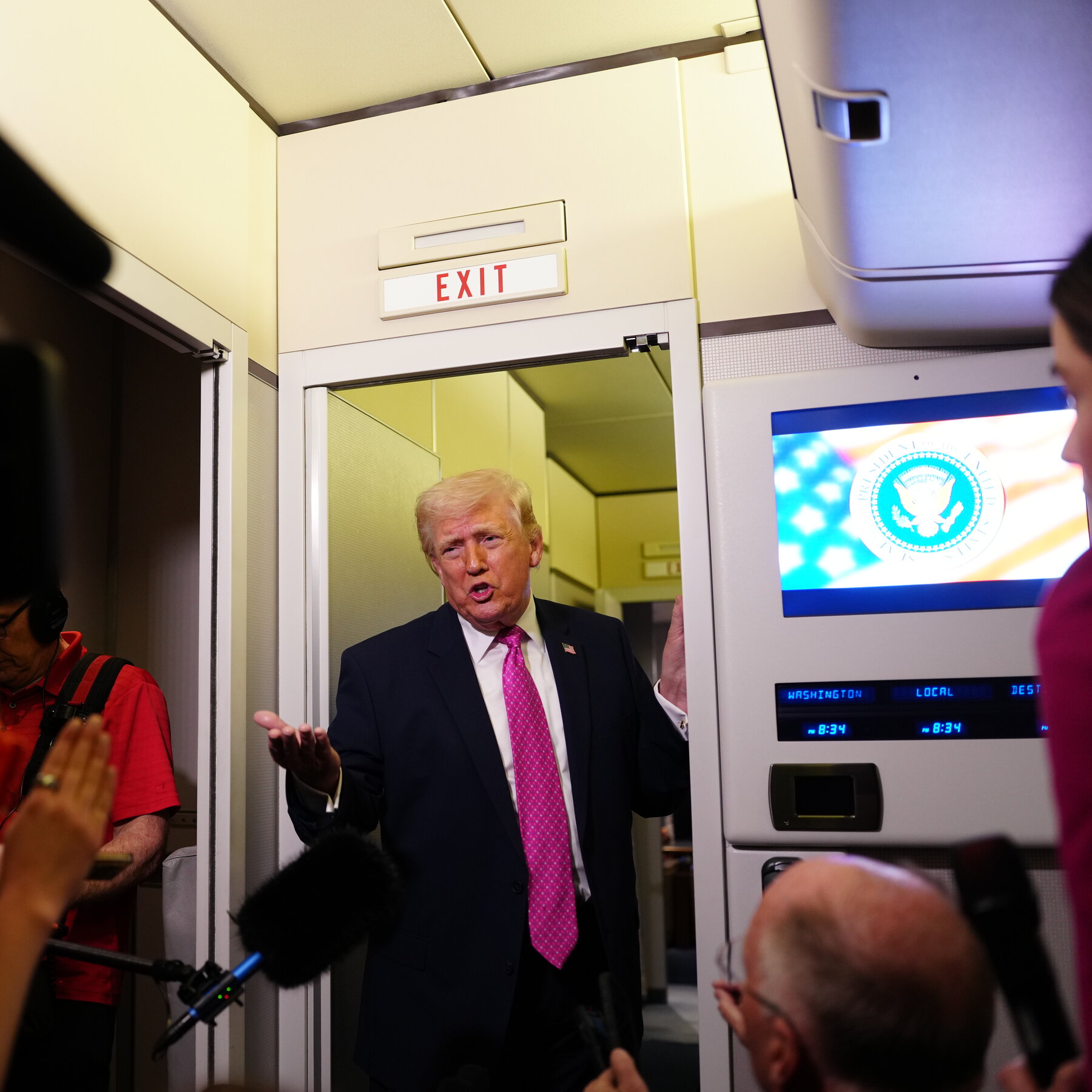 Analisis Klaim Trump: Iran Izinkan Kapal Minyak di Selat Hormuz di Tengah Konflik Israel-Iran