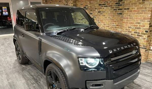 Ilustrasi Mobil Range Rover Defender