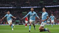 Duel Puncak Liga Inggris: Manchester City Ancam Gagalkan Mimpi Juara Arsenal