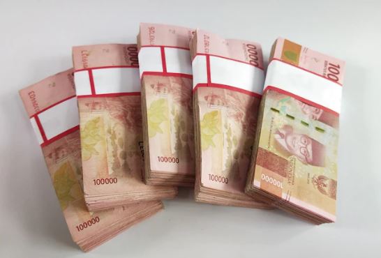 Rupiah Melemah ke Rp16.886 per Dolar AS Tekanan Global Bayangi Ekonomi Indonesia