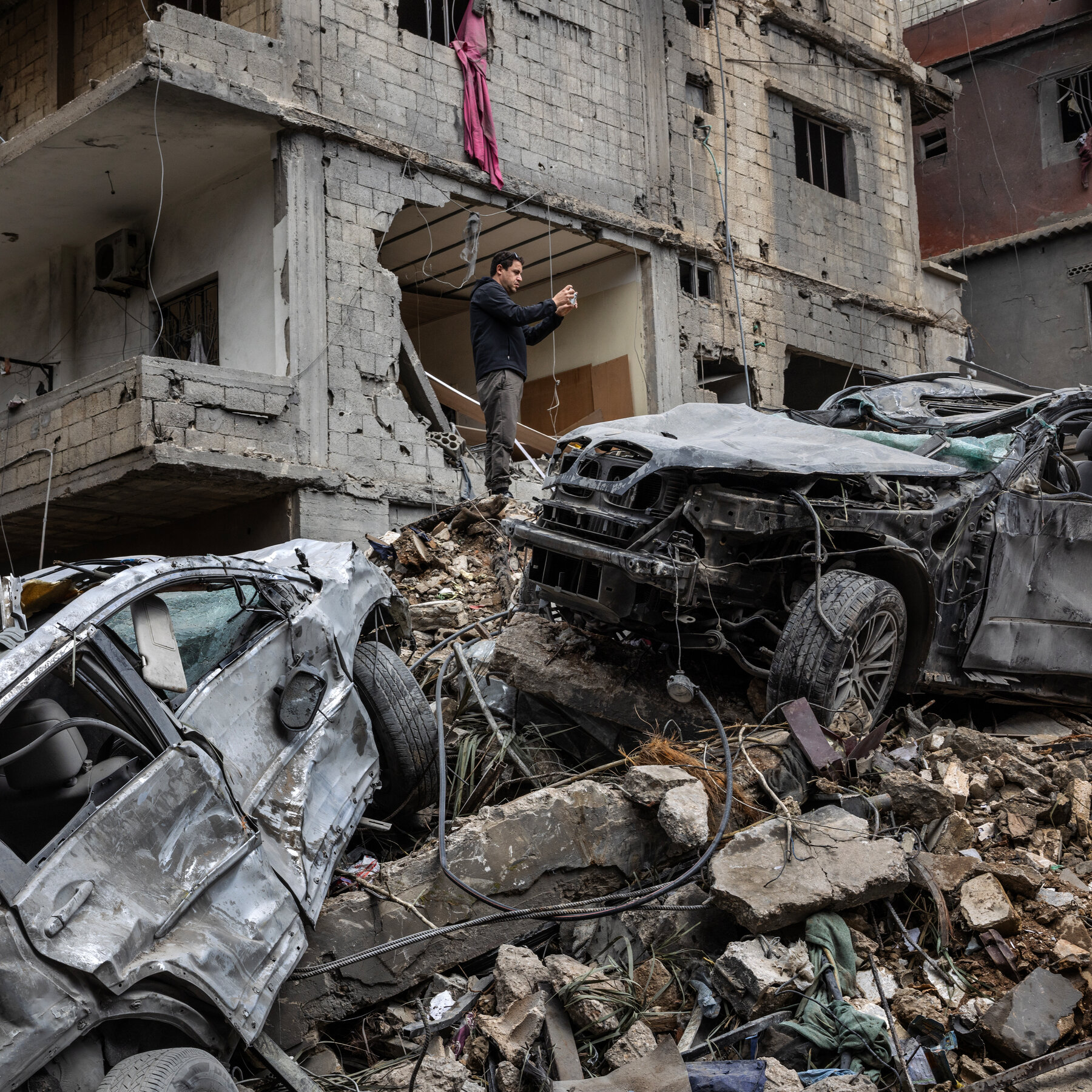 Ketegangan Meningkat: Iran Ancam Balas Keras Ultimatum Trump, Israel Targetkan Intelijen