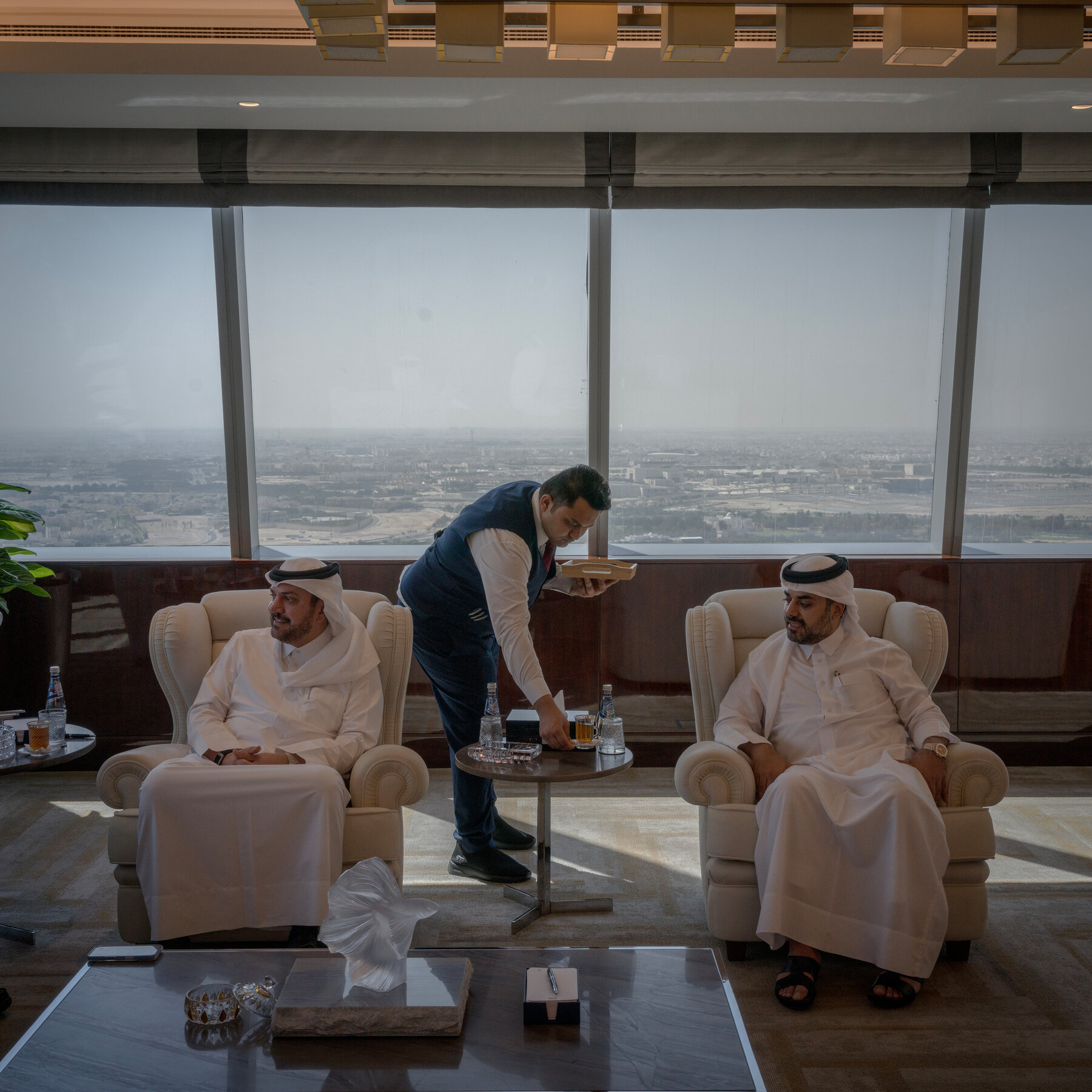 Garis Kabur Bisnis dan Politik: Dugaan Konflik Kepentingan di Era Trump Menguat