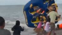 Kecelakaan Donat Boat di Pantai Pinrang Lukai 5 Wisatawan: Sorotan Keselamatan Wisata Bahari