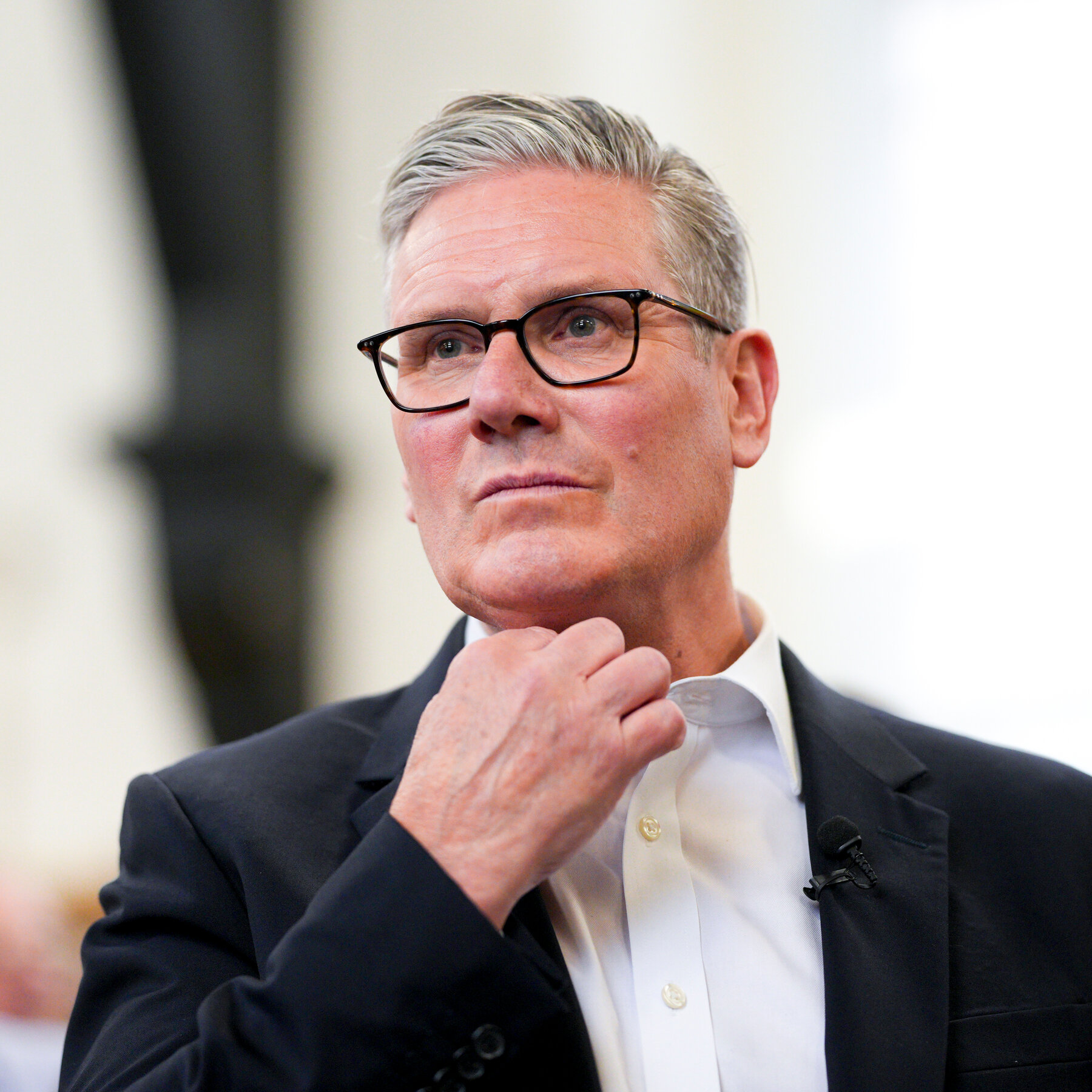 PM Starmer Tolak Mundur di Tengah Badai Tuntutan Pengunduran Diri Usai Kekalahan Pemilu Lokal