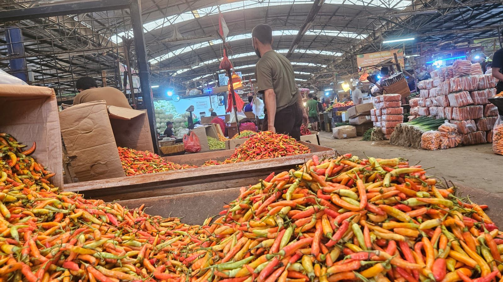 Gejolak Harga Pangan Nasional: Bawang Merah dan Cabai Melonjak, Daya Beli Masyarakat Terancam