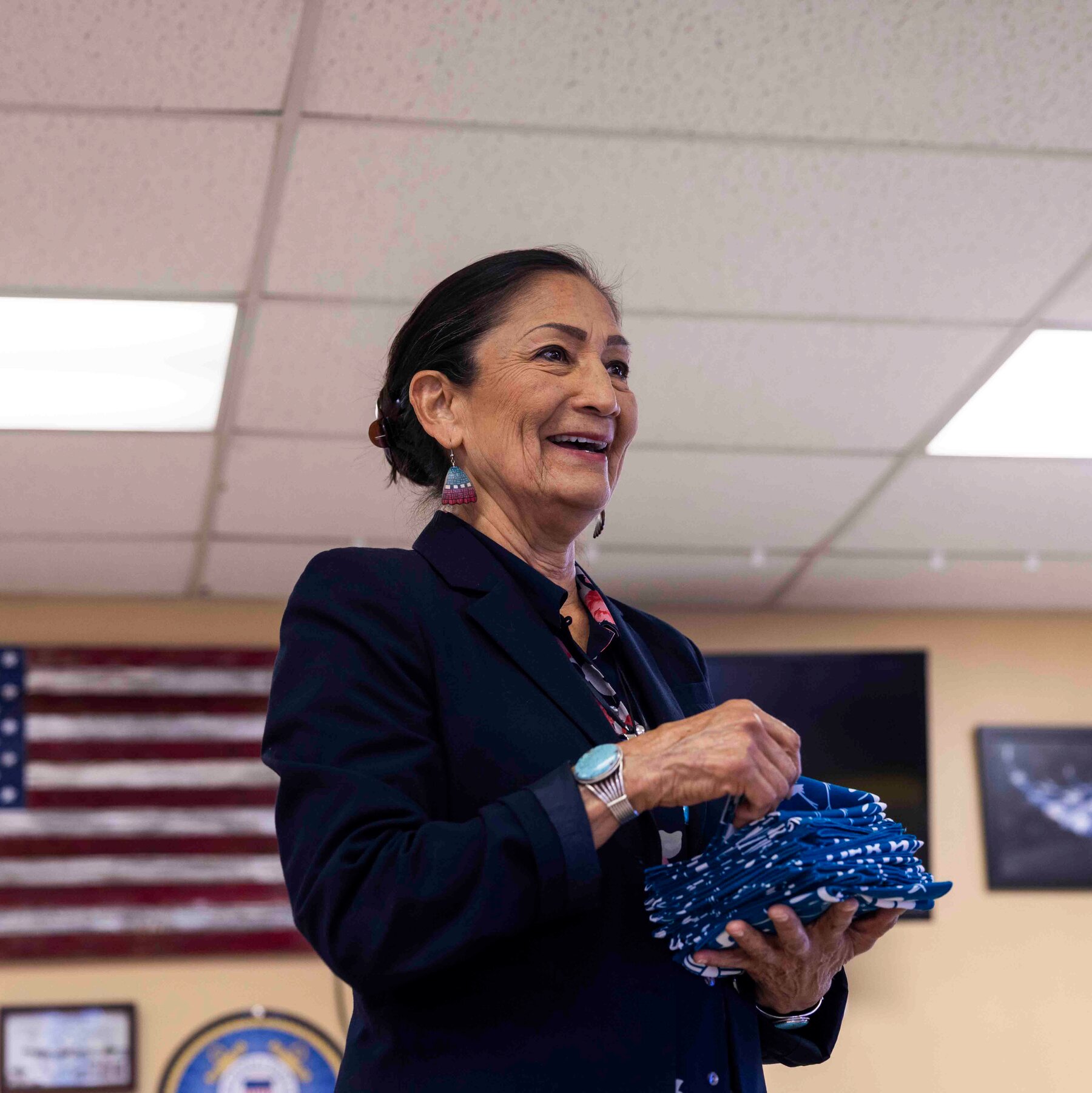 Deb Haaland Raih Nominasi Gubernatorial New Mexico, Jejak Sejarah Wanita Adat Amerika Pertama