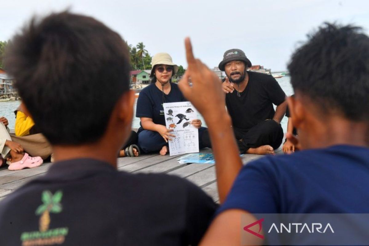 YKAN Libatkan Anak-Anak Pulau Balikukup Berau dalam Konservasi Penyu Hijau
