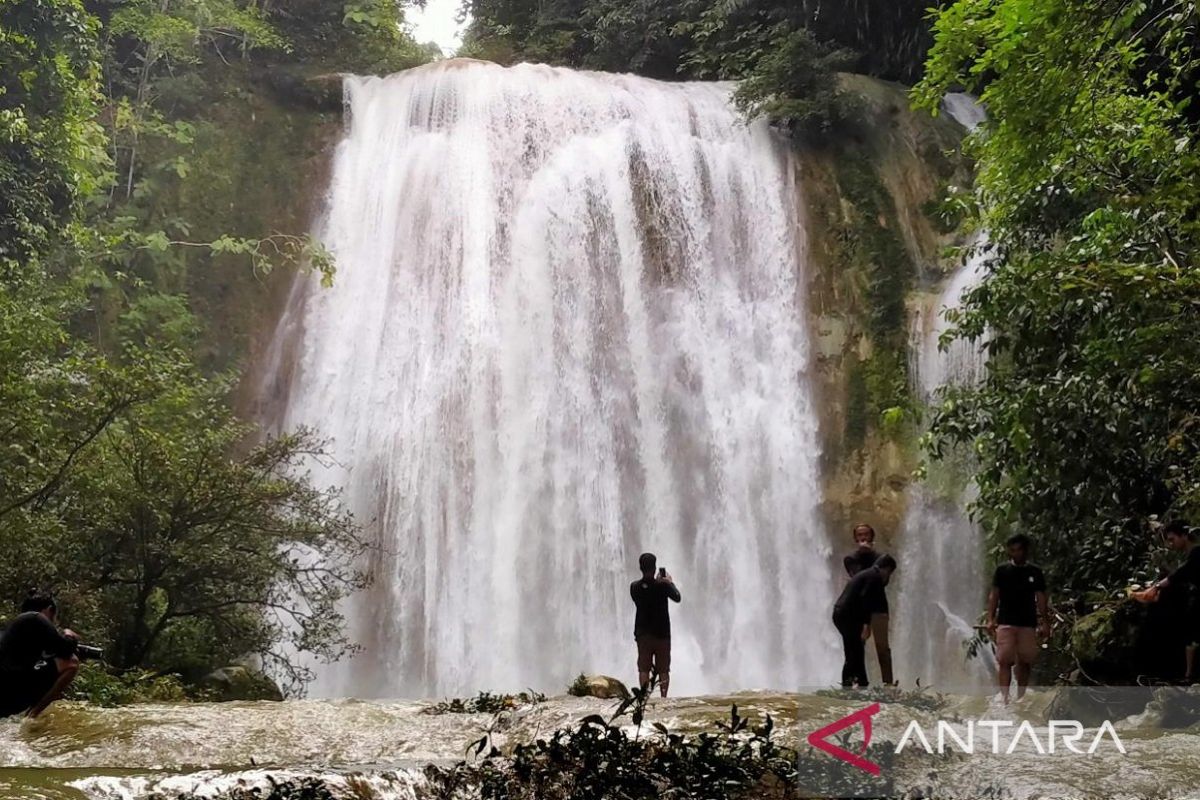 Pemerintah Kaltim Perkuat Konservasi Air Terjun Lingkacan sebagai Warisan Geologi Geopark Sangkulirang-Mangkalihat