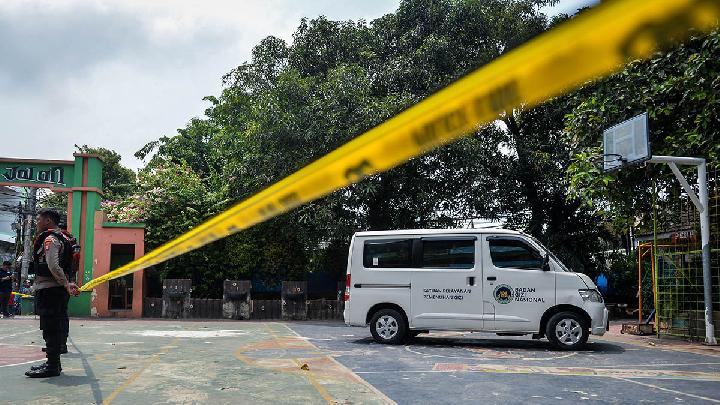 Mobil Layanan Pengantar Hantam Rumah Warga di Pati, Kerugian Material Belasan Juta Rupiah