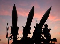 Militer AS Berhasil Intersepsi Tujuh Rudal Iran Menuju Kuwait dan Bahrain