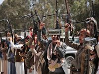 Houthi Luncurkan Rudal ke Israel, Larangan Kapal Israel di Laut Merah Diperluas