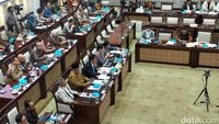 Pemerintah dan DPR Sepakati Target Pendapatan Negara 12,01% PDB pada 2027, Cukai Minuman Manis Jadi Kunci