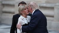 Analisis Jabat Tangan Donald Trump dan Brigitte Macron: Lebih dari Sekadar Sapaan Diplomatik