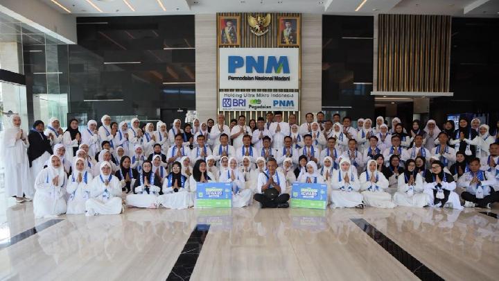 PNM Apresiasi Ratusan Karyawan dengan Reward Umrah, Tingkatkan Kinerja dan Pelayanan