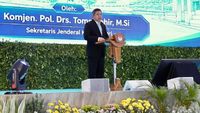 Sekjen Kemendagri Tegaskan Lulusan IPDN Garda Terdepan Transformasi Birokrasi Daerah Melalui Integritas dan Inovasi