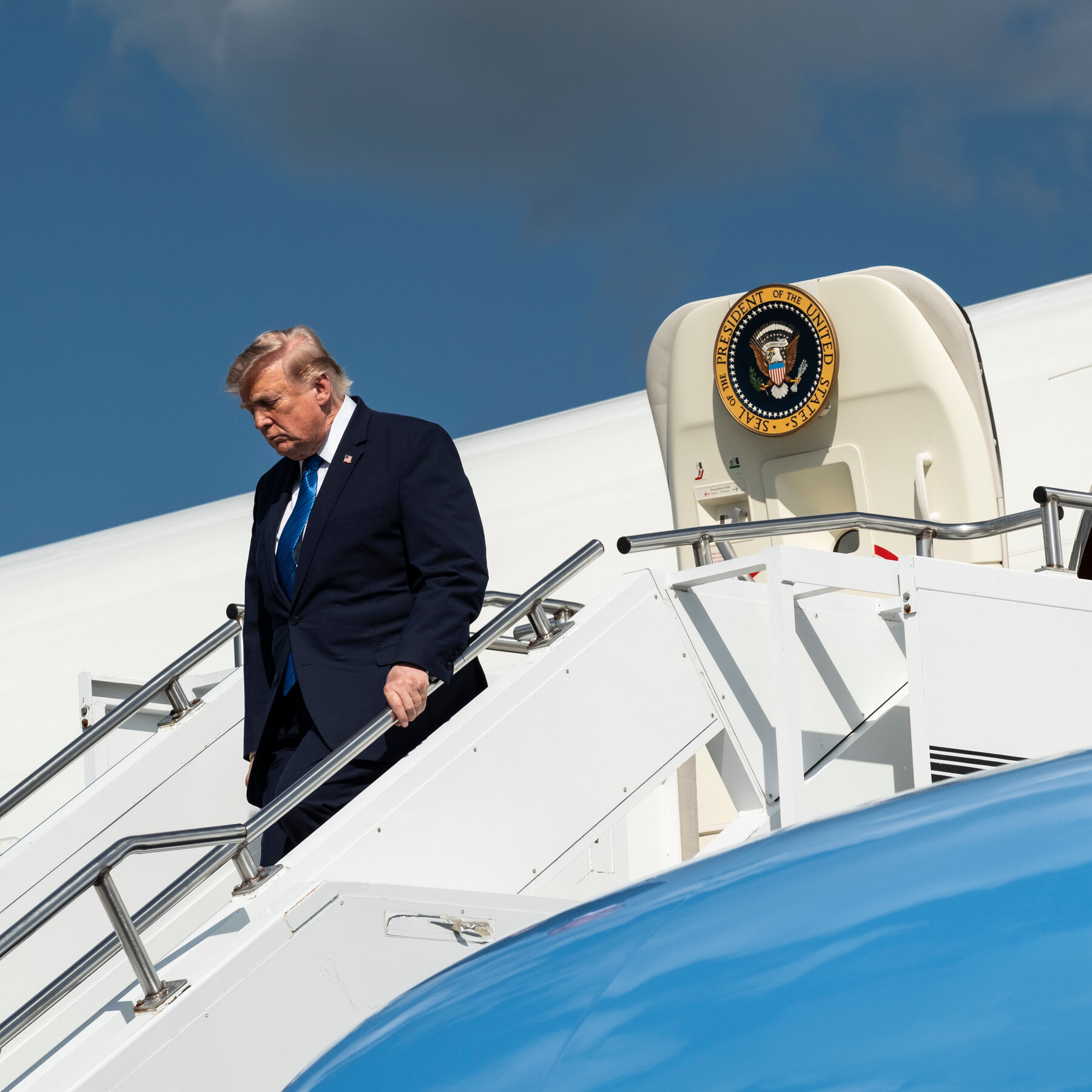 Trump Batalkan Serangan Iran, Klaim Kemajuan Negosiasi Kesepakatan