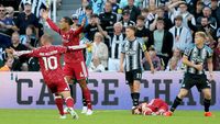 Penalti Liverpool vs Newcastle: Kemenangan The Magpies Lenyap, Jaissle Kritik Keras Wasit dan VAR