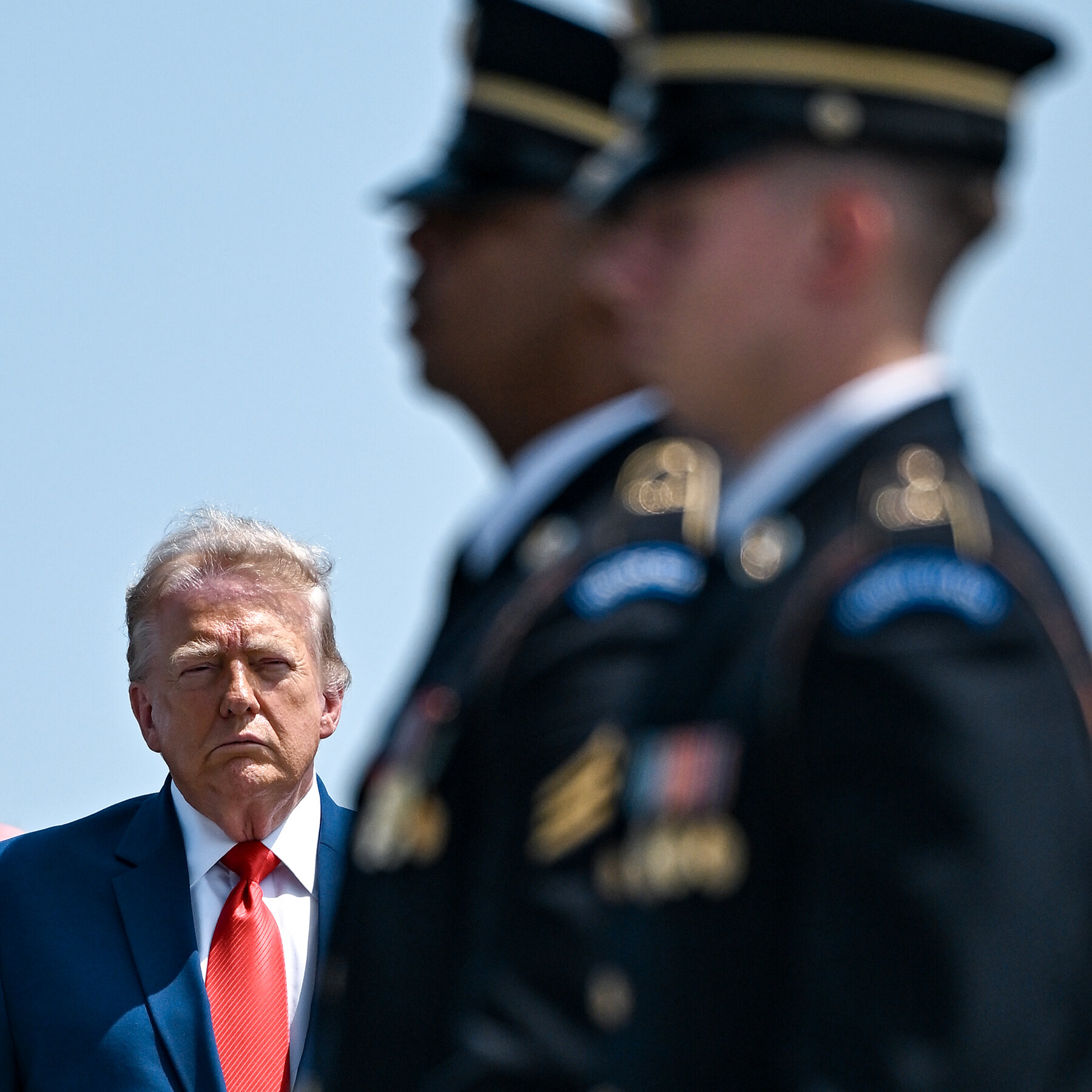 Mengurai Klaim Trump: Persediaan Amunisi, Konflik Iran, dan Kebijakan Biden